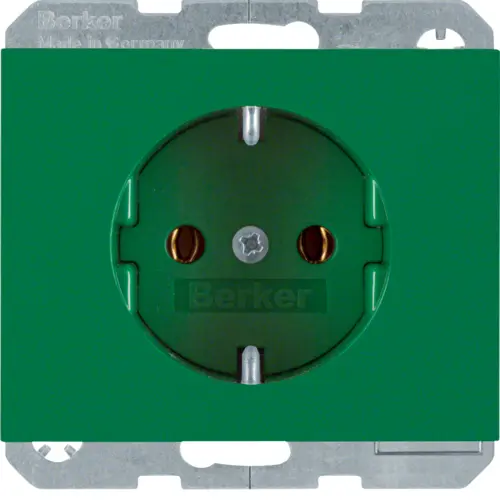 Розетка Hager 47157013 16.0A