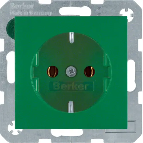 Розетка Hager 47431913 16.0A