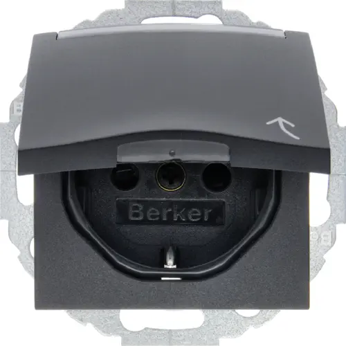 Розетка Hager 47461606 16.0A