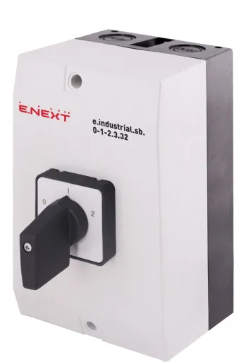 Пакетний перемикач в корпусі E.NEXT i0360016, 3р, 32А (0-1-2)